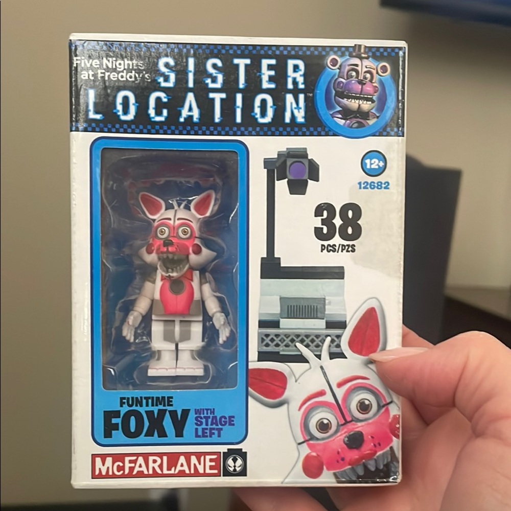 Funtime Foxy Figure Set by McFarlane
